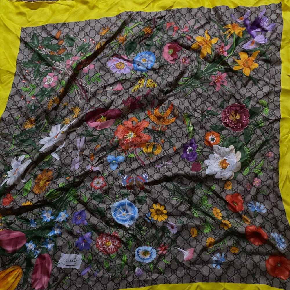 Authentic Gucci Floral GG scarf worn once